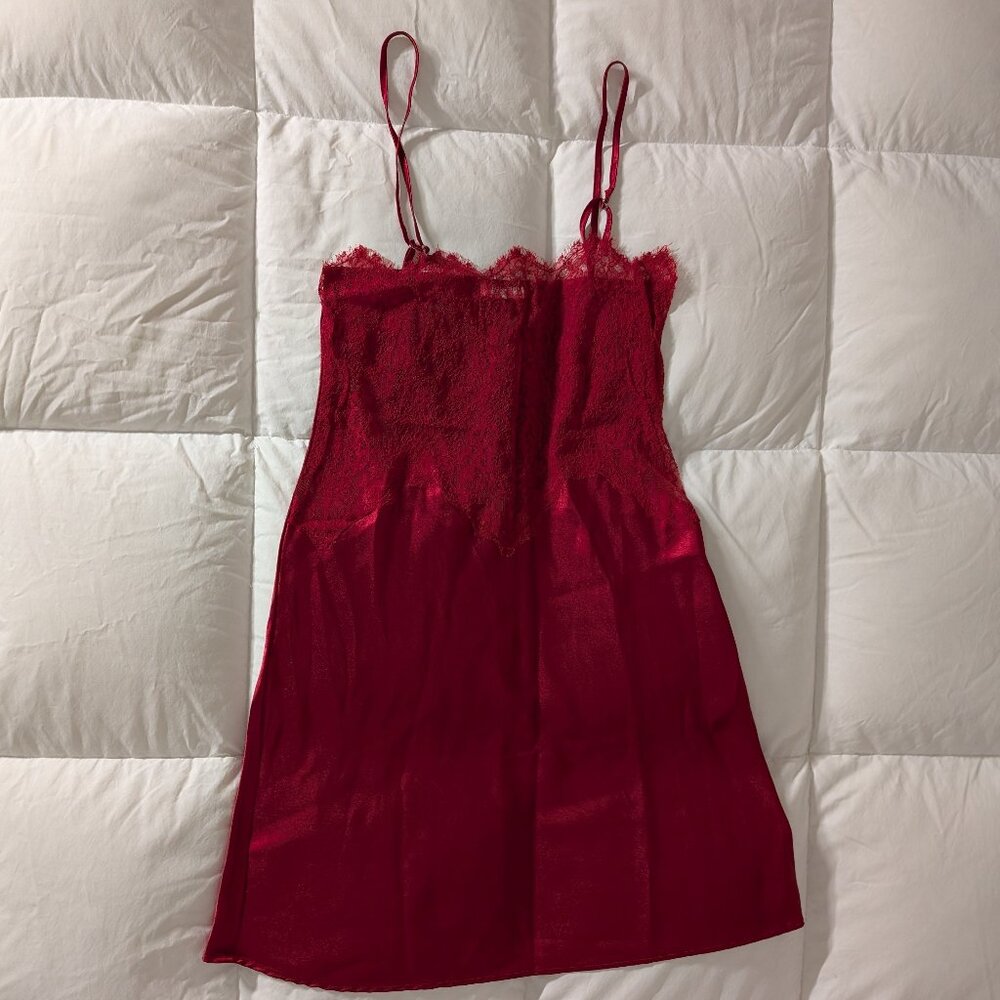 Darjeeling Red Night Gown
